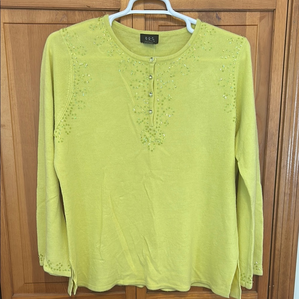 Green Embellished Crew Neck Sweater – Long Sleeve 1X NWT